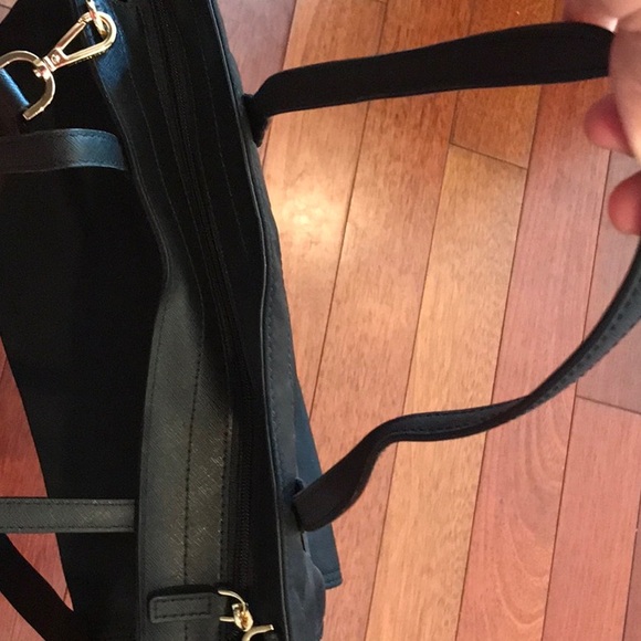 Michael Kors shoulder bag or crossbody - Picture 9 of 9